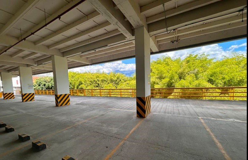 Commercial Space for sale in Armenia, Cra. 18 # 59-03 local 2-23