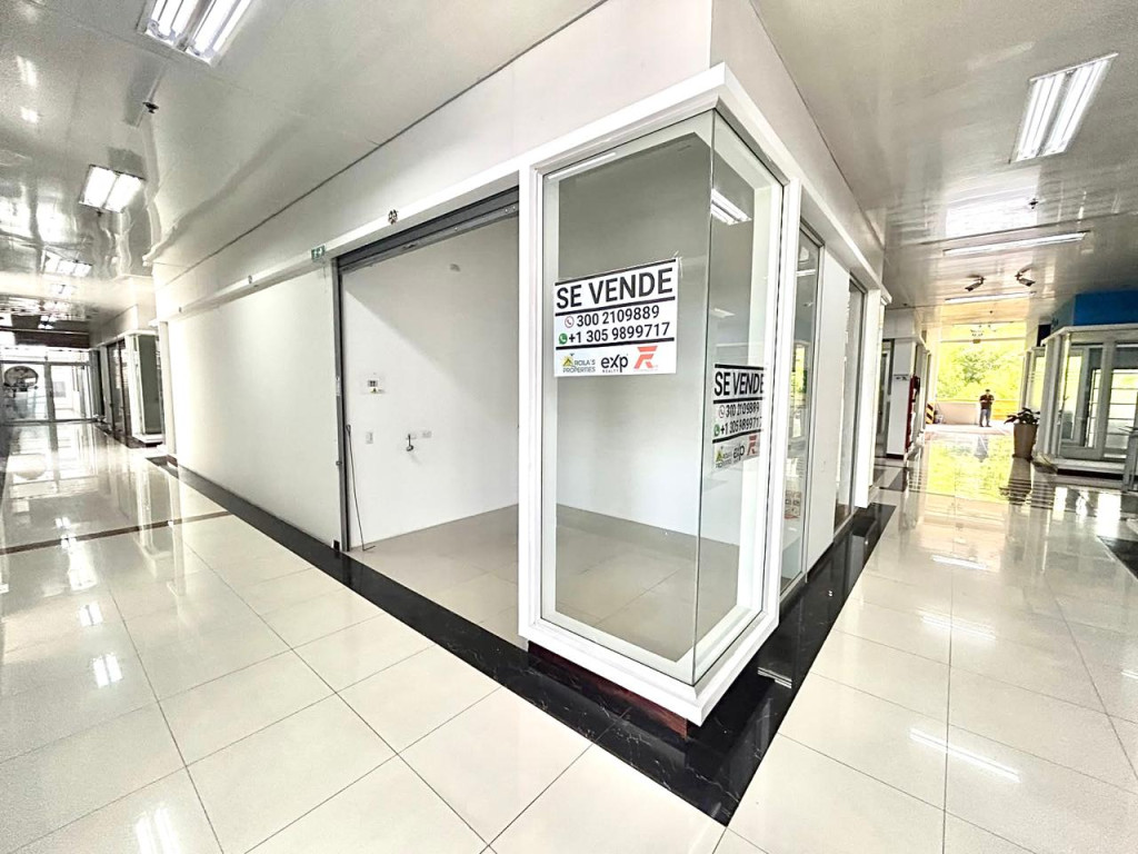 LOCAL en venta en Armenia, CARRERA 18 # 59-03, 10 m²