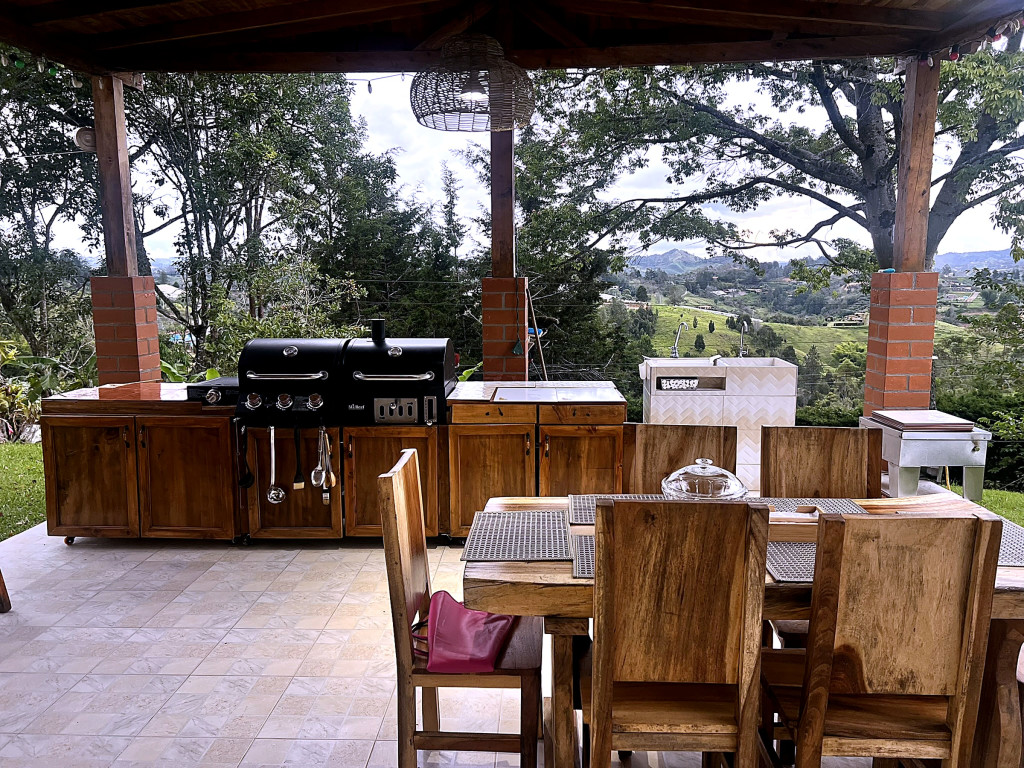 FINCA en venta en Rionegro, Vereda San Luis, 220 m²