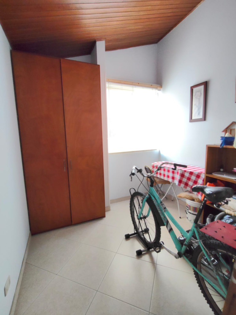APARTAMENTO en venta en Bogotá, Calle 12C # 71B-40, 70 m²