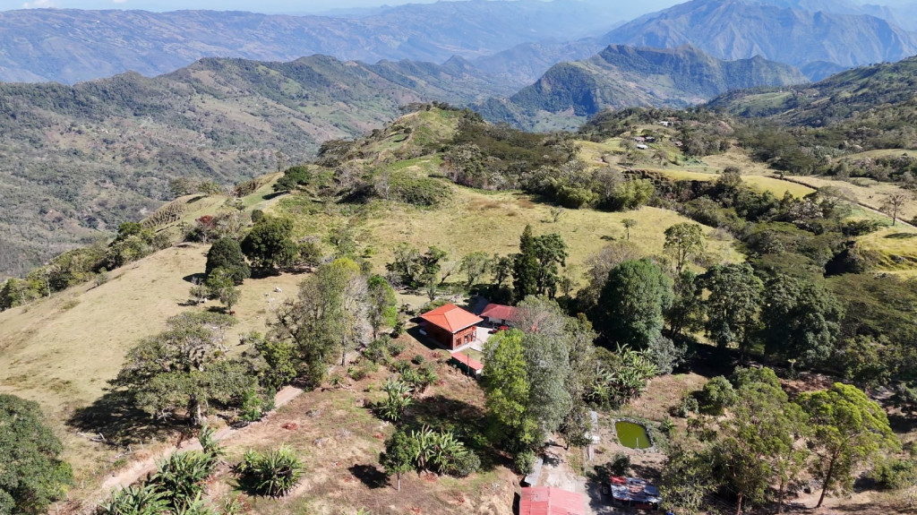 FINCA en venta en Guaduas, Vereda El Palmar - Finca el Palmar, 600 m²