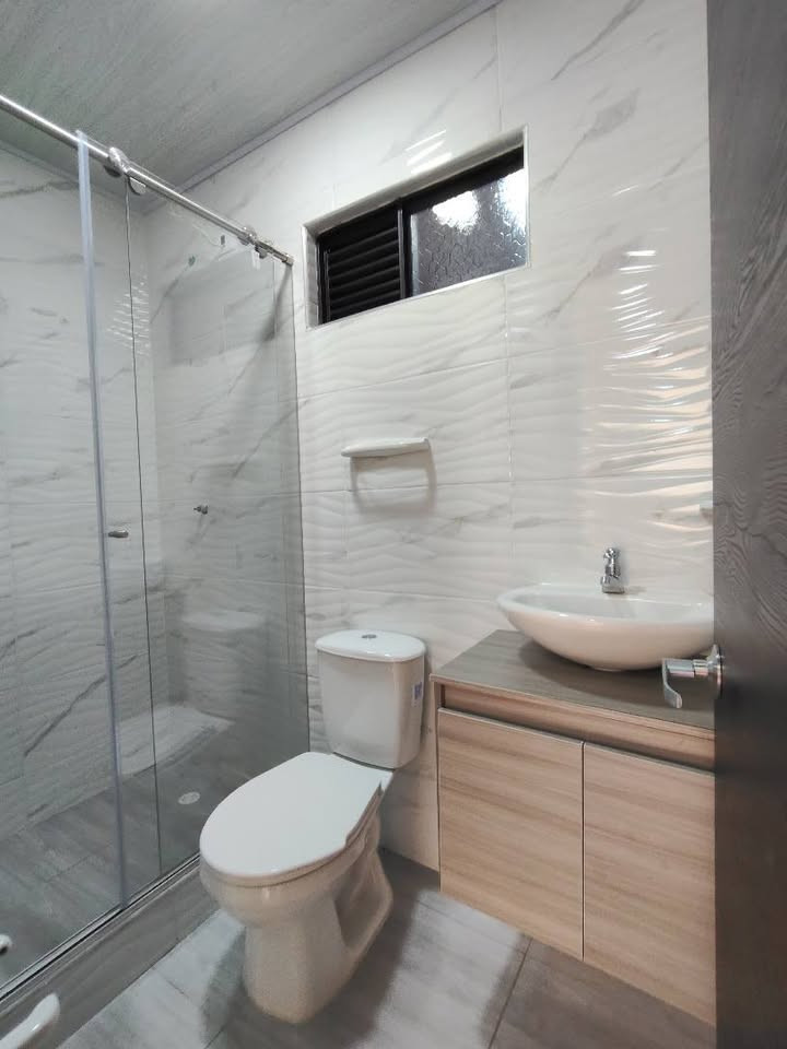 APARTAMENTO en venta en Bogotá, AV. CARRERA 68 # 64 C 75, 78 m²