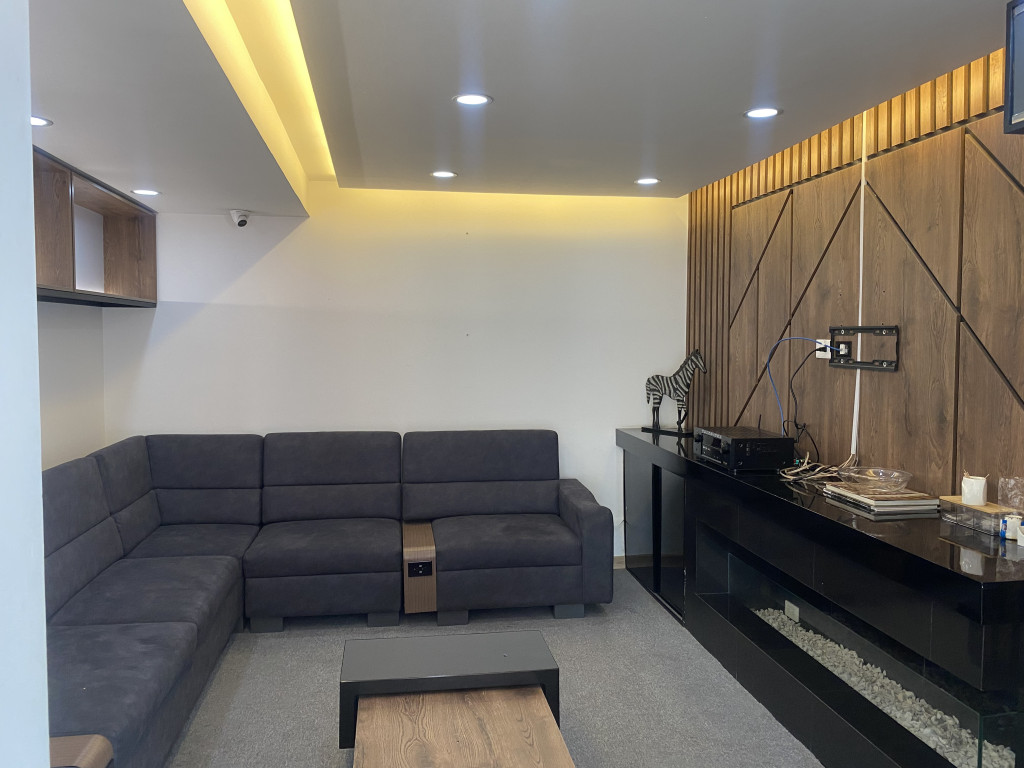 COMERCIAL (CASA PARA COMERCIO) en alquiler en Bogotá, calle 94 #48 -34, 440 m²