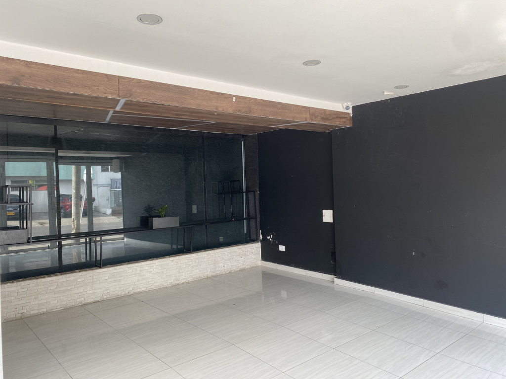 COMERCIAL (CASA PARA COMERCIO) en alquiler en Bogotá, calle 94 #48 -34, 440 m²
