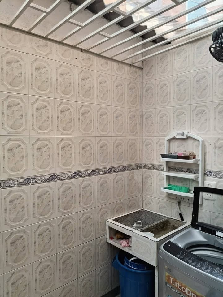 CASA en venta en Bogotá, Av. Boyacá y la Av. Centenario (Calle 13)., 75 m²