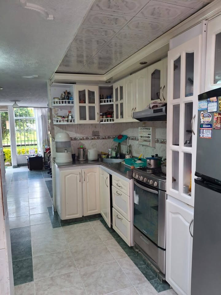 CASA en venta en Bogotá, Av. Boyacá y la Av. Centenario (Calle 13)., 75 m²