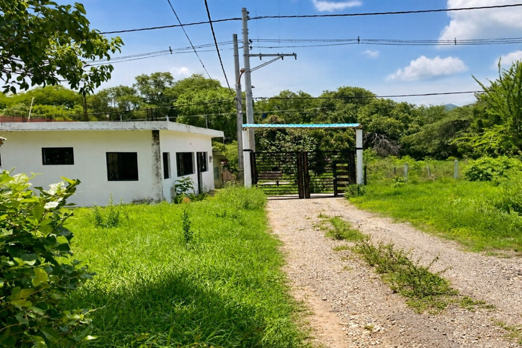 Lot for sale in Tocaima, loteo cerrado en la Vereda La Salada, 310 m²