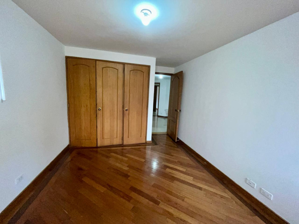 APARTAMENTO en alquiler en Medellín, calle 16 A sur, 165 m²