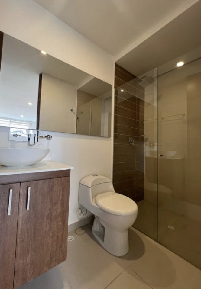 APARTAMENTO en venta en Medellín, Calle 5 Sur #25, 109 m²