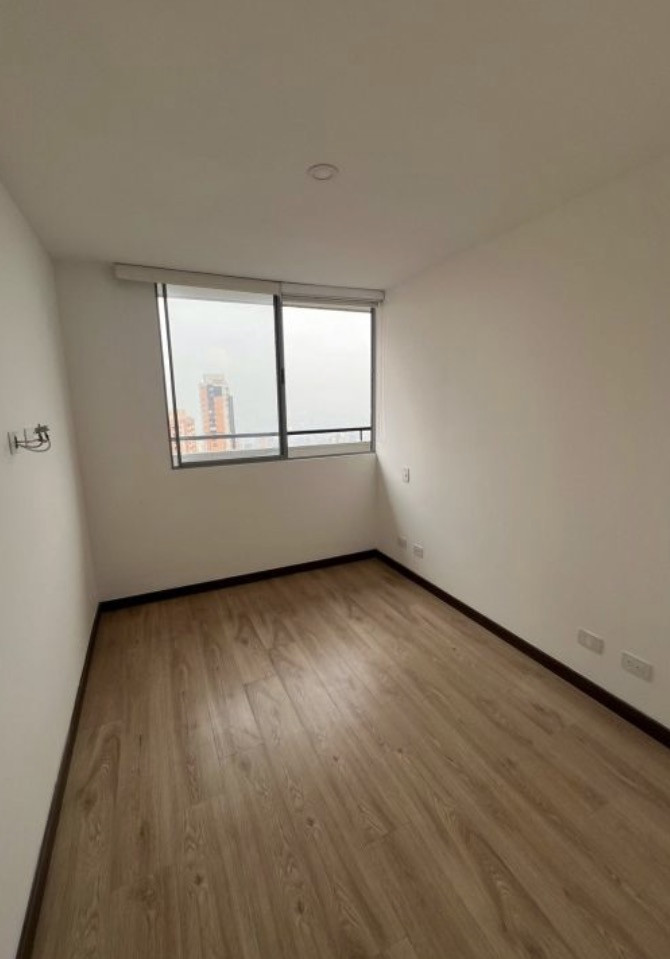 APARTAMENTO en venta en Medellín, Calle 5 Sur #25, 109 m²
