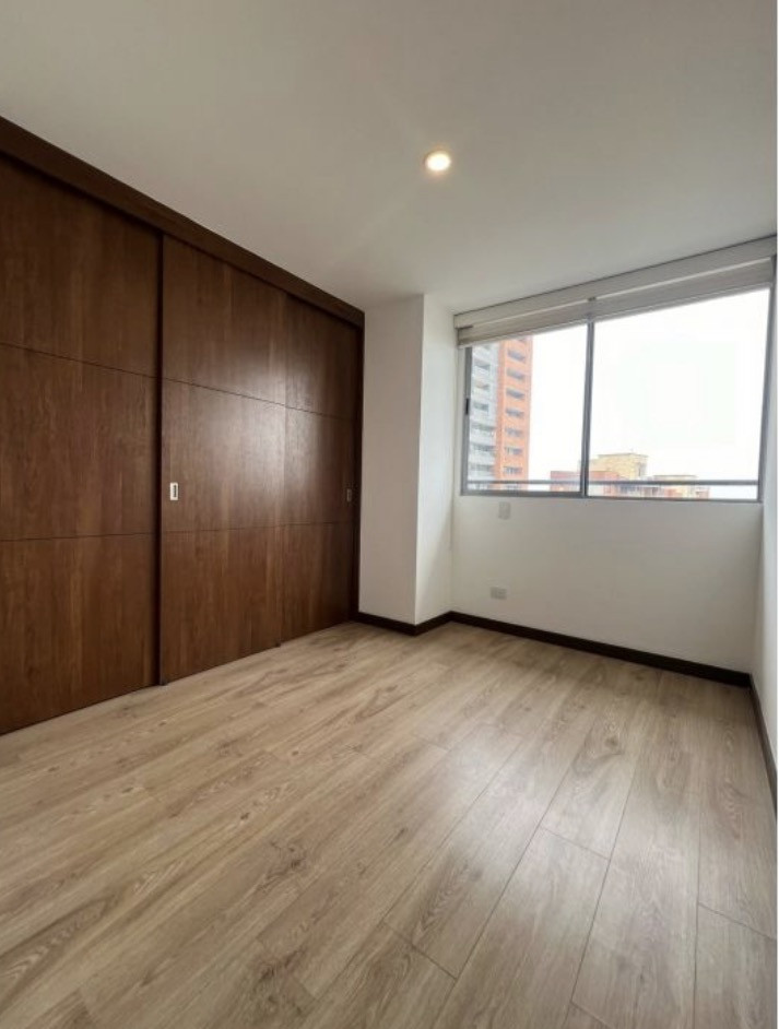 APARTAMENTO en venta en Medellín, Calle 5 Sur #25, 109 m²