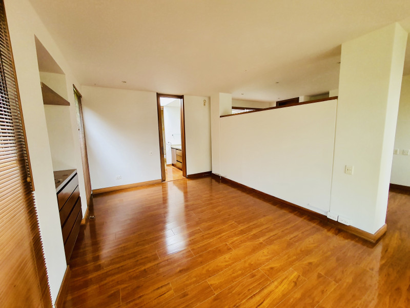 CASA en alquiler en Bogotá, Dirección no disponible, 300 m²