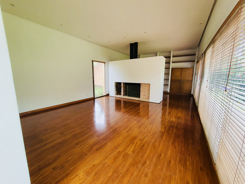 CASA en alquiler en Bogotá, Dirección no disponible, 300 m²