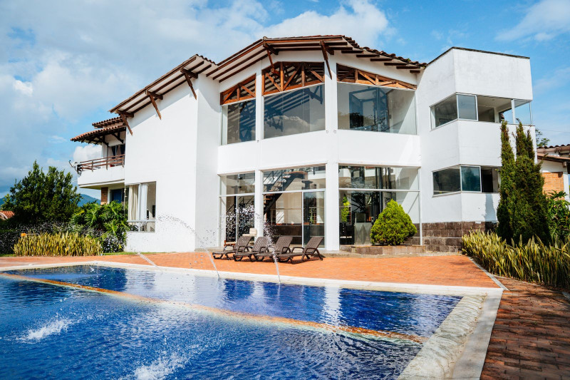 CASA CAMPESTRE en venta en Pereira, Casa campestre combia, condominio el paraiso, 420 m²
