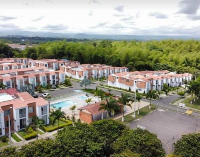 CASA en venta en Pereira, Cerritos, galicia, 120 m²