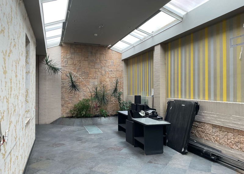 CASA en venta en Bogotá, Calle 64 #5-60, 450 m²