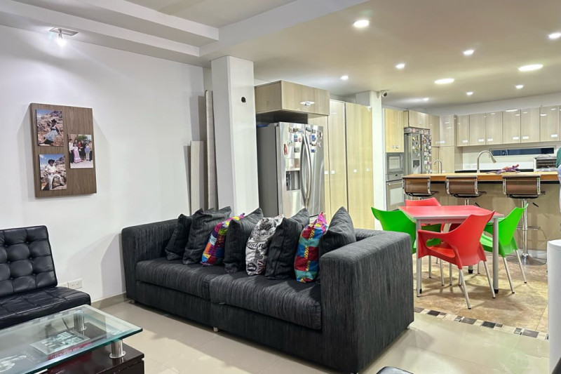 CASA en venta en Bogotá, Carrera 55 #59-96, el Quirinal, 690 m²