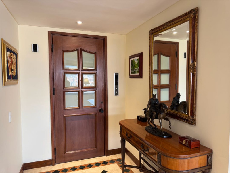 APARTAMENTO en venta en Bogotá, Carrera 76a #131-60
 Torre 5-Apto 509
Edificio PIEMONTE DE P, 196 m²