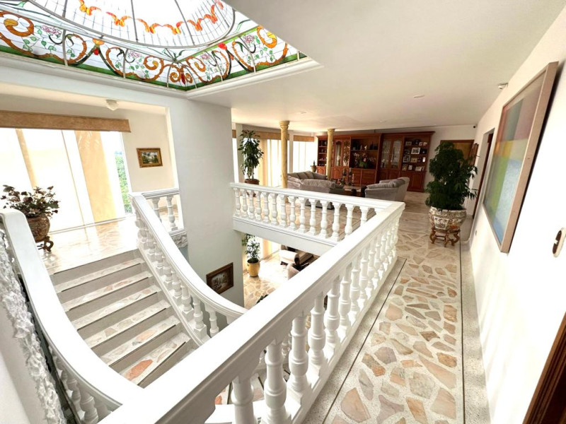 CASA CAMPESTRE en venta en Guadalajara De Buga, vía nacional Guacarí- Buga, 545 m²