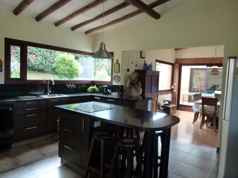 CASA CAMPESTRE en venta en Tabio, Km 1,5 Vía Tabio a Tenjo - Cundinamarca, Vereda Juaica, 232 m²