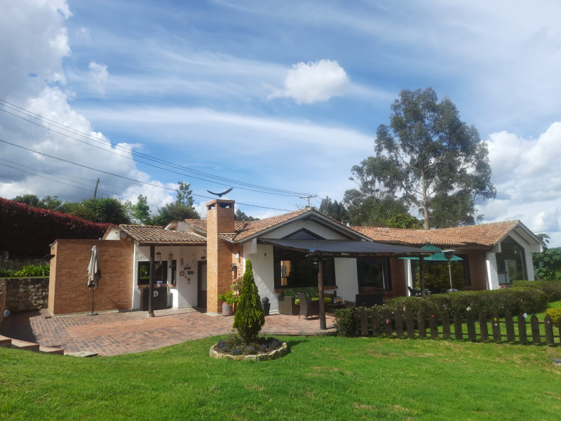 CASA CAMPESTRE en venta en Tabio, Km 1,5 Vía Tabio a Tenjo - Cundinamarca, Vereda Juaica, 232 m²