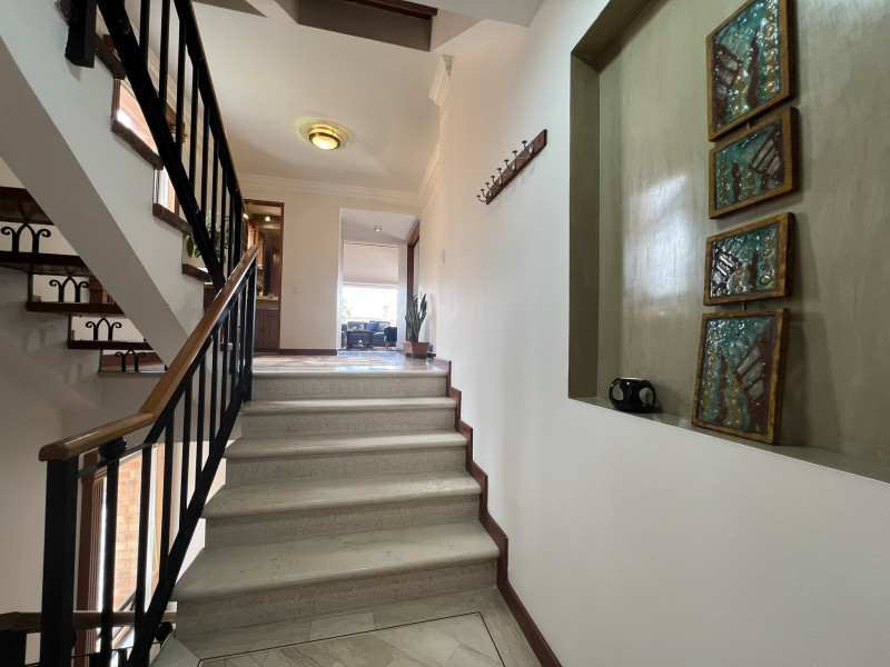 CASA en venta en Bogotá, Transversal 66 # 139B - 51 Conjunto Residencial Quintas de S, 268 m²