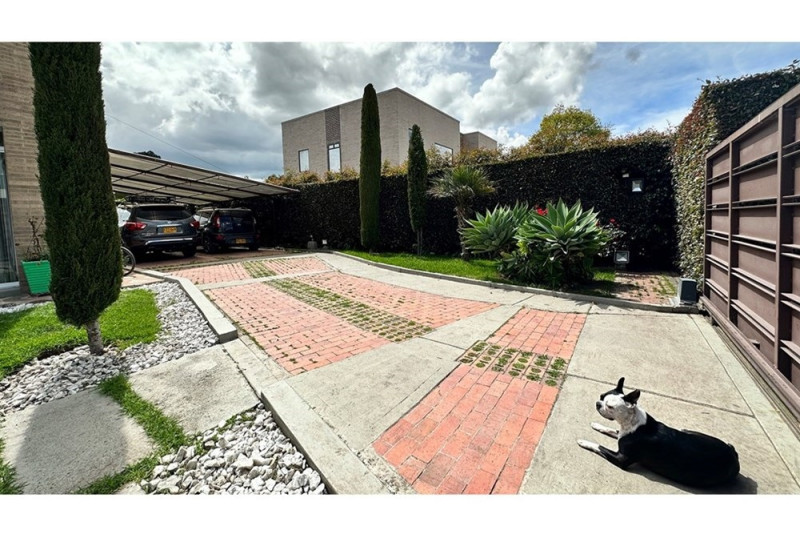 CASA en venta en Cajicá, Dirección no disponible, 234 m²