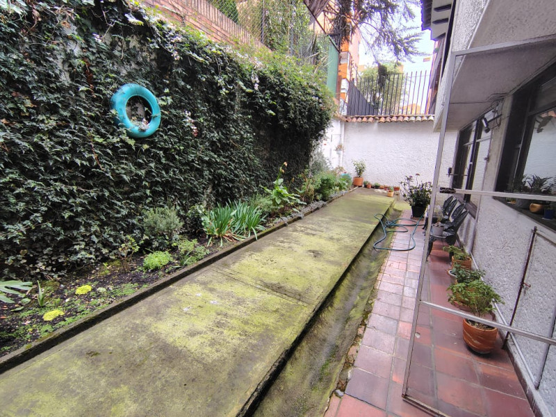 CASA en venta en Bogotá, ransversal 1 # 56, 247 m²