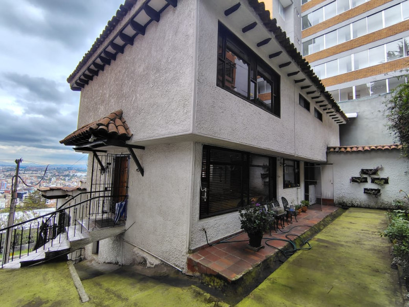 CASA en venta en Bogotá, ransversal 1 # 56, 247 m²