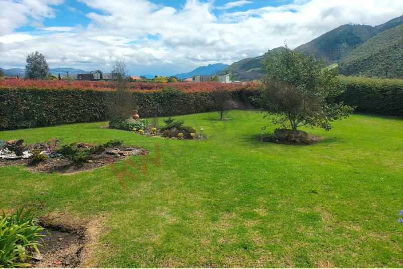 CASA en alquiler en La Calera, Dirección no disponible, 580 m²