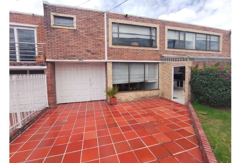 CASA en venta en Bogotá, Calle 125 # 71b, 325 m²