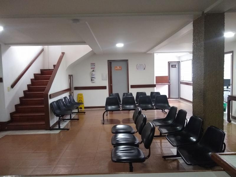 CASA en venta en Bogotá, Teusaquillo, 902 m²