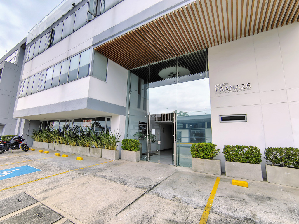 OFICINA en venta en Bogotá, Parque Empresarial Puerta del Sol, 105 m²