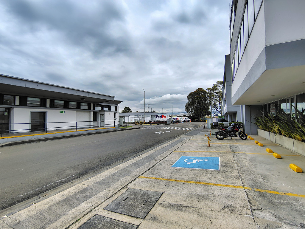OFICINA en venta en Bogotá, Parque Empresarial Puerta del Sol, 105 m²