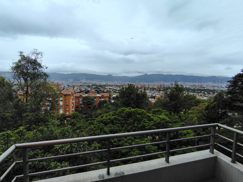 APARTAMENTO en venta en Bogotá, Carrera 80 # 128, 200 m²