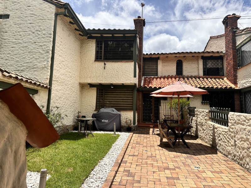 CASA en venta en Bogotá, Calle 113 # 58-15, 214 m²