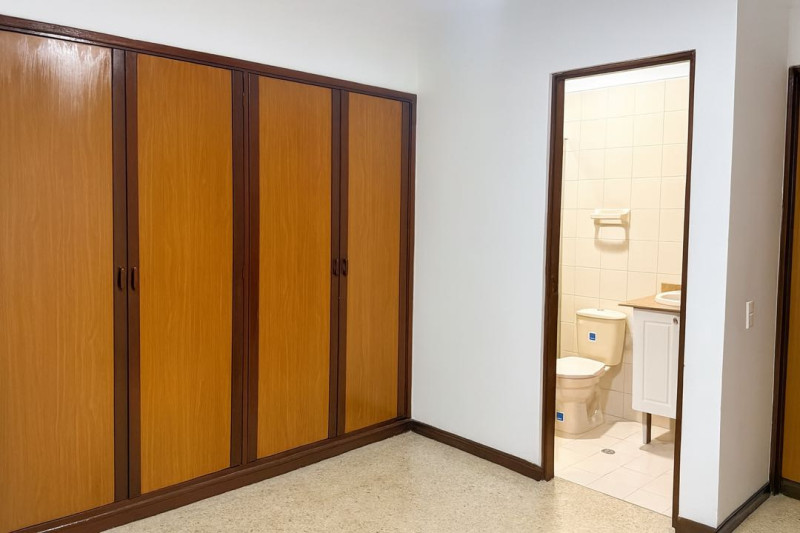 APARTAESTUDIO en venta en Cali, Edificio isla de creta, 35 m²
