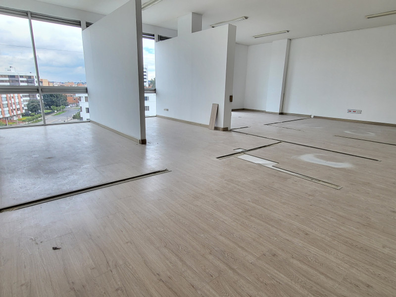 OFICINA en venta en Bogotá, CARRERA 9 # 123 - 36, 81 m²