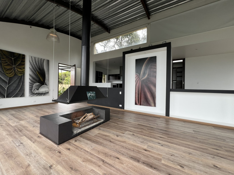 CASA CAMPESTRE en venta en Bogotá, carrera 7ma #245-60, 900 m²