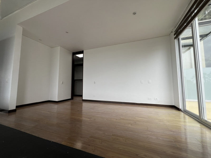 CASA CAMPESTRE en venta en Bogotá, carrera 7ma #245-60, 900 m²