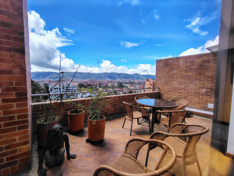 APARTAMENTO en venta en Bogotá, Carrera 76a # 135 55, 145 m²