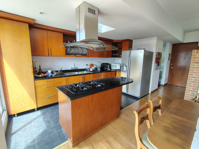 APARTAMENTO en venta en Bogotá, Carrera 76a # 135 55, 145 m²