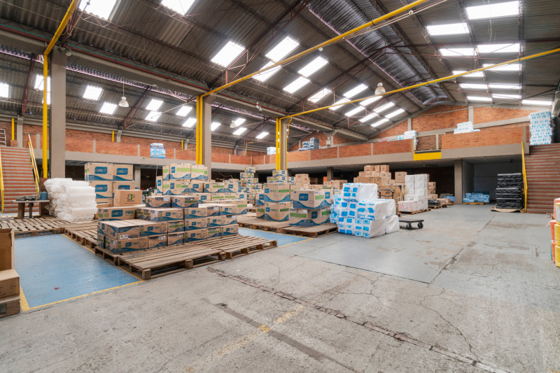Warehouse for sale in Bogotá, calle 64 #112B-90, 1475 m²