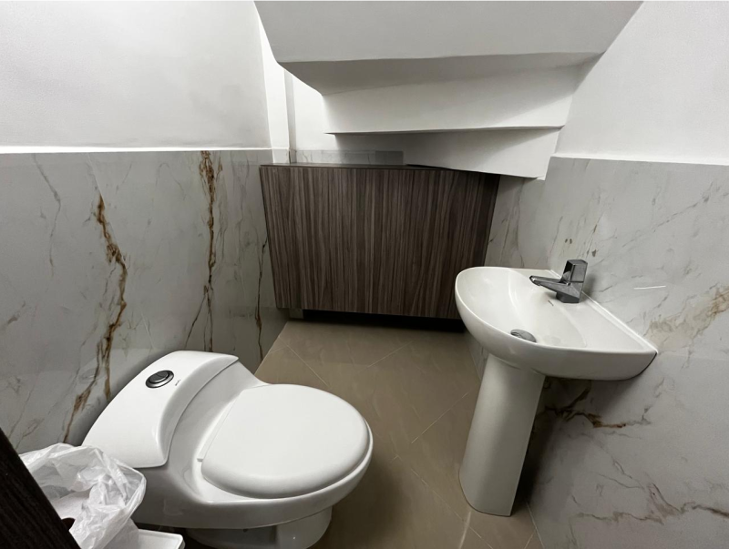 CASA en venta en Cali, Dirección no disponible, 250 m²