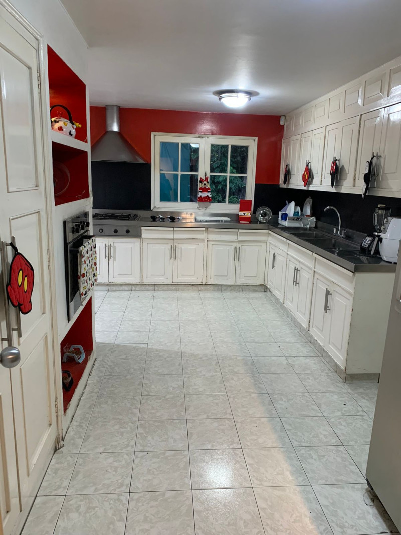 CASA en venta en Bogotá, carrera17A # 127-14, 335 m²