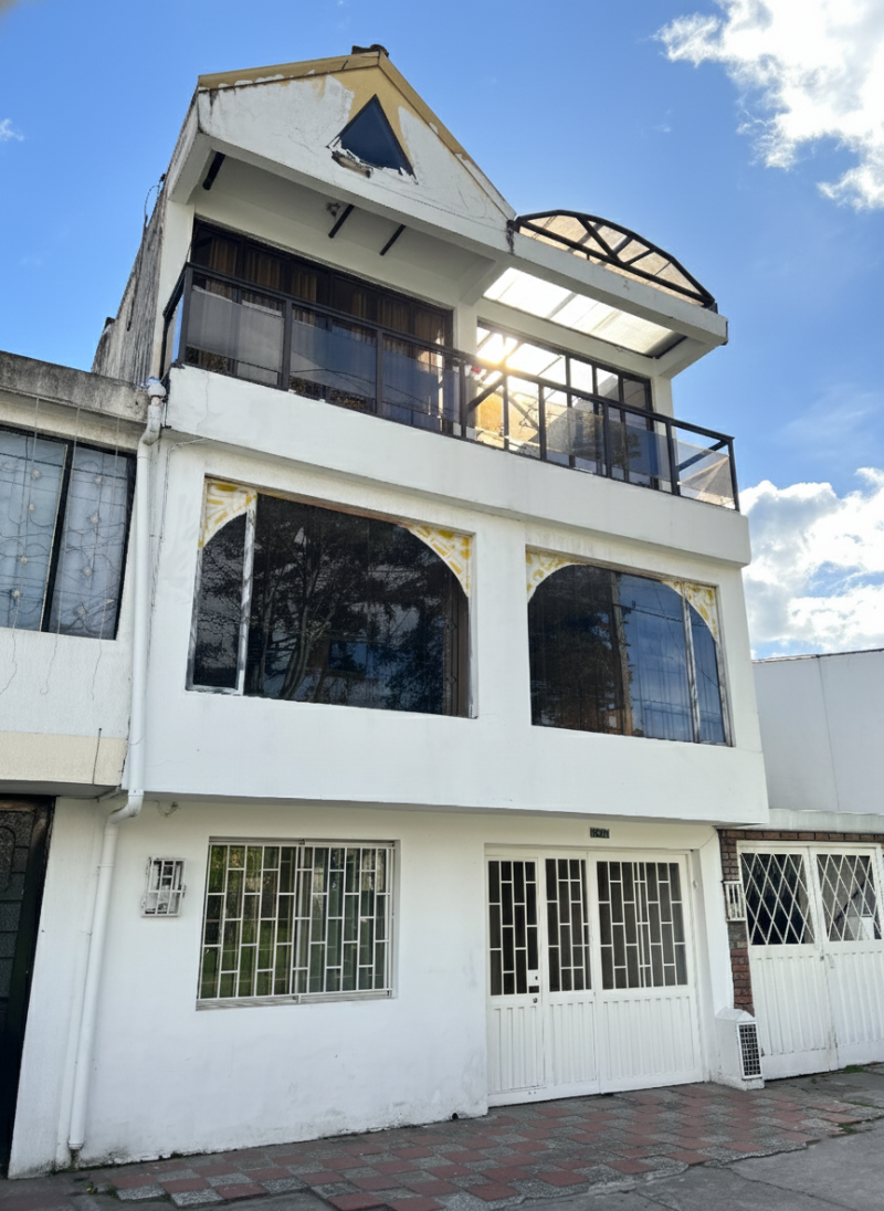 COMERCIAL (CASA PARA COMERCIO) en venta en Bogotá, CALLE 71C #91ª-67, 330 m²