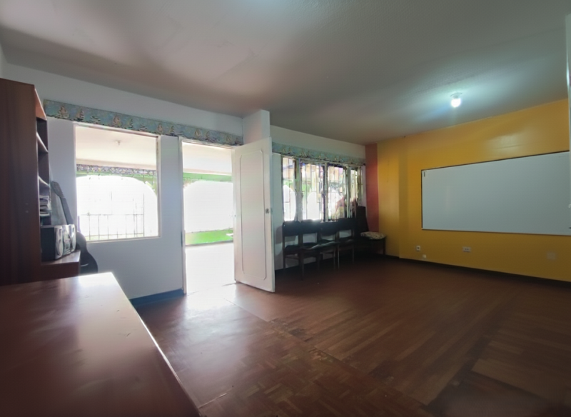 COMERCIAL (CASA PARA COMERCIO) en venta en Bogotá, CALLE 71C #91ª-67, 330 m²