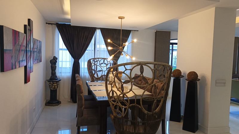 CASA en venta en Pereira, QUINTANAR DEL CERRO  Casa 18 Cra. 15 #1-99 Pereira, Risarald, 330 m²