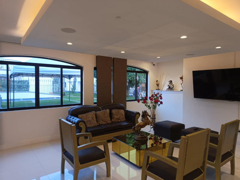 CASA en venta en Pereira, QUINTANAR DEL CERRO  Casa 18 Cra. 15 #1-99 Pereira, Risarald, 330 m²