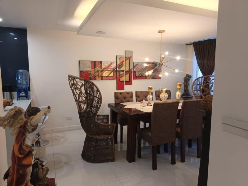 CASA en venta en Pereira, QUINTANAR DEL CERRO  Casa 18 Cra. 15 #1-99 Pereira, Risarald, 330 m²